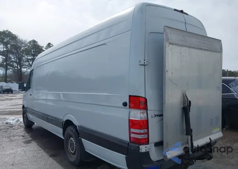 2013 Mercedes-Benz Sprinter 2500 High Roof z USA, uszkodzony, nr VIN WD3PE8CC0D5756788